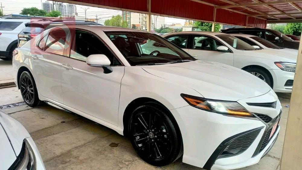 تۆیۆتا کامری